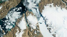Isflak på Grønland (Foto: NASA/Reuters) Isflak på Grønland (Foto: NASA/Reuters)
