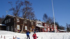 Gjevilvasshytta oser av norsk tradisjon.