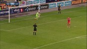 Straffebom i cupen - Det er ikke alltid like lett å treffe nettet i straffekonkurranser
