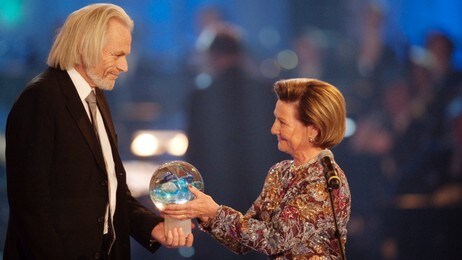 Vidar Bøe og dronning Sonja (Foto: Andersen, Kristoffer Øverli/SCANPIX)