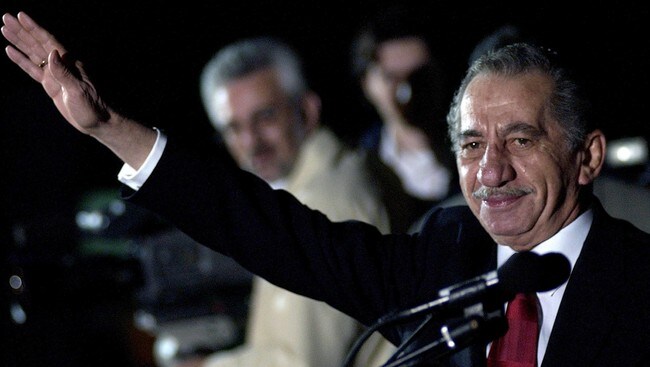 Kypros' tidligere president Tassos Papadopoulos (Foto: Petros Karadjias/Scanpix/AP) Kypros' tidligere president Tassos Papadopoulos (Foto: Petros Karadjias/Scanpix/AP)
