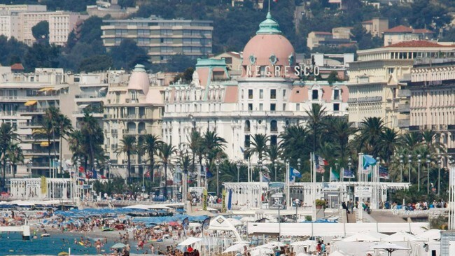 Stranda i Nice (Foto: ERIC GAILLARD/REUTERS) Stranda i Nice (Foto: ERIC GAILLARD/REUTERS)
