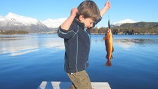 Fisken bit i Eiksund (Foto: Njål Vikanes)