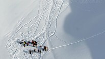 Snøskred (Foto: Lukas Lehmann, Foto: Keystone, Lukas Lehmann, Pool, Foto: Keystone, Lukas Lehmann, Pool/AP)