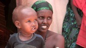 Hjelp til Dolo Ado - Møte med flyktninger i flyktningleiren Dolo Ado i Etiopia. I 2010 ble Flyktninghjelpen tildelt TV-aksjonen, og tre millioner av de innsamlede midlene ble brukt for å hjelpe flyktningene i Dolo Ado-leiren. 