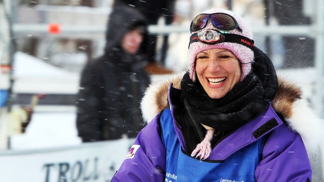 Barbara Inauen ut fra start på Femundløpet F600 på Røros. (Foto: Arne Kristian Gansmo/NRK) Barbara Inauen ut fra start på Femundløpet F600 på Røros. (Foto: Arne Kristian Gansmo/NRK)