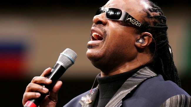 Stevie Wonder (Foto: RIC FELD/AP) Stevie Wonder (Foto: RIC FELD/AP)