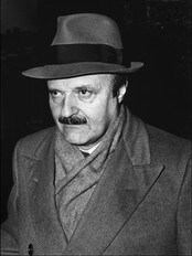 Roberto Calvi (Wikipedia) Roberto Calvi (Wikipedia)