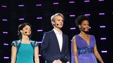 Programlederne ESC 2010 (Foto: Namra Saleem/NRK)