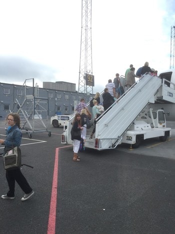 Passasjerer på vei om bord Air Baltic