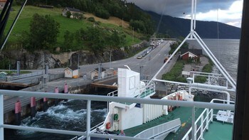  Ferry Hella Vangsnes 