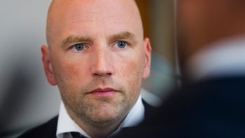  Brynjar Meling - Brynjar Meling has much & # xE5; postpone p & # xE5, police its decision & # xE5; forcibly moved client Mullah Krekar to the tiny hamlet KYRKLIGA & # xE6; ter & # XF8; ra, half annan hour k & # XF8; yring outside your Trondheim. - Photo: & # xD8; ijord, Thomas Winje / Scanpix 