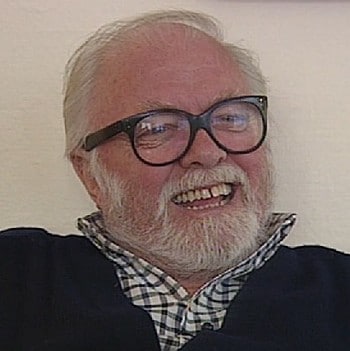 Richard Attenborough - I 1993 ble Richard Attenborough intervjuet av Pål Bang-Hansen og spurt blant annet om hvorfor han lager film. - Foto: NRK / 
