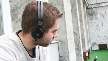  Headphone 