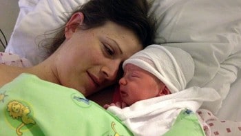  Line Jansrud with their newborn & # XF8; gave birth s & # XF8; nn 