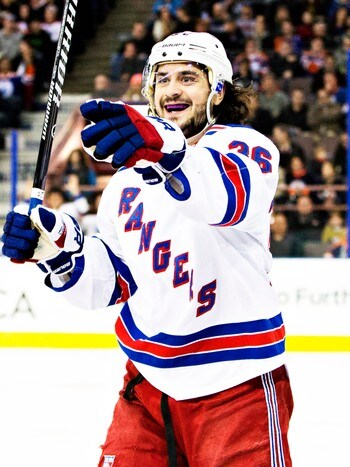 Mats Zuccarello - Mats Zuccarello har hatt mye å juble for i Rangers den siste tiden. - Foto: JASON FRANSON / Ap