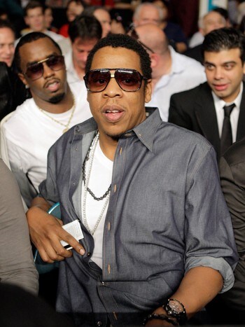 Jay Z og Diddy - Jay Z og Diddy blant tilskuerne på en boksekamp - Foto: Jae C. Hong / AP