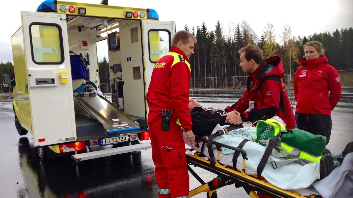 Norges første slagambulanse - Norges første ambulanse spesialutstyrt for slagpasienter er på veiene i Østfold. - Foto: Siw Mariann Strømbeck / NRK / 