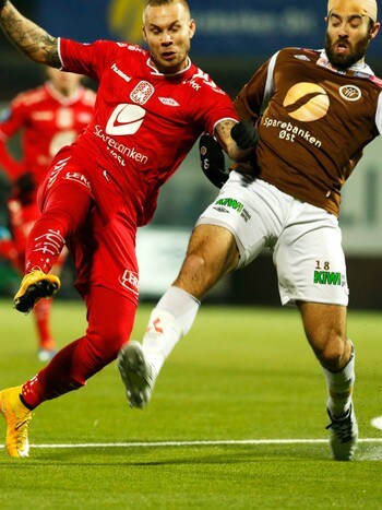 Marcus Pedersen - FEID AV BANEN: Marcus Pedersen og Brann ble regelrett overkjørt av Mjøndalen. - Foto: Bendiksby, Terje / NTB scanpix