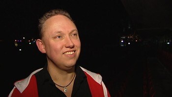 HAR TROEN: Jeg er Brann-supporter så det betyr jo at jeg alltid har troen, sier leder i Bataljonen, Roger Lillebø-Hansen. - s1Qq87Z58a6PE34EYggo0w75vWlwOqFARiHVklACEwNQ