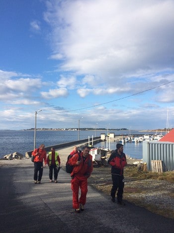 Dykker savnet - - Dykkeren fulgte ikke reglene, sier operasjonsleder Trygve Ødegård. - Foto: Remi Sagen / NRK