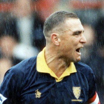  Vinnie Jones 