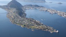 Ålesund i påskesol. (Foto: Øyvind Johan Heggstad) Ålesund i påskesol. (Foto: Øyvind Johan Heggstad)