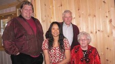 Daeng og svigerfamilien på Haverdalseter (Foto: Knut Ståle Sætrom/Privat)