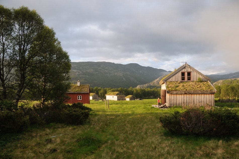 Store sletter innbyr til lek for barna