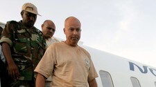 Sörbö i dét han ankommer Khartoum lørdag (Foto: ASHRAF SHAZLY/Afp) Sörbö i dét han ankommer Khartoum lørdag (Foto: ASHRAF SHAZLY/Afp)