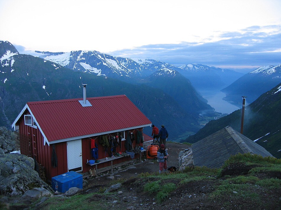 Kveld på Flatbrehytta