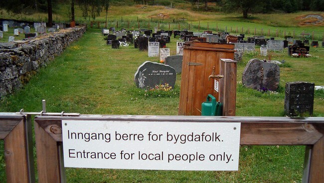 Kyrkjegarden på Borgund i Lærdal. (Foto: Brit Romsbotn)