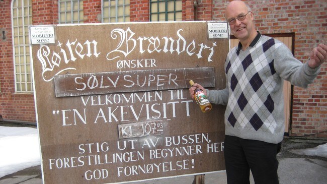 Brennevinshistoriker Gotmar Rustad (Foto: Haakon D. Blaauw/NRK)