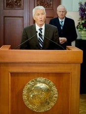 Thorbjørn Jagland under annonseringen av Nobels fredspris 2009 (Foto: Jon-Michael Josefsen/Scanpix) Thorbjørn Jagland under annonseringen av Nobels fredspris 2009 (Foto: Jon-Michael Josefsen/Scanpix)