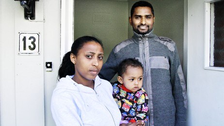 Asylsøker Shumye Tsehay Addis og familien (Foto: Anette Holth Hansen/NRK ) Asylsøker Shumye Tsehay Addis og familien (Foto: Anette Holth Hansen/NRK )