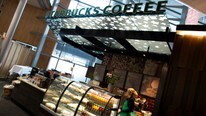 Starbucks Gardermoen (Foto: SSP/Henrik Fløymo)
