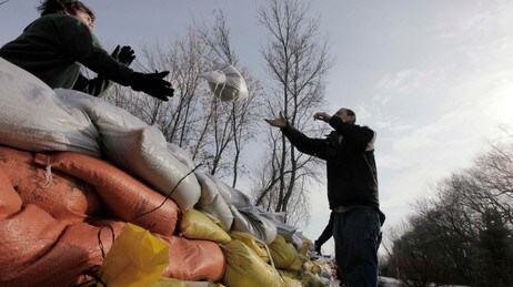 Sandsekker i Fargo i Nord-Dakota (Foto:Spencer Green/Scanpix/AP) Sandsekker i Fargo i Nord-Dakota (Foto:Spencer Green/Scanpix/AP)
