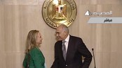 Her kunngjør de våpenhvilen - Se pressekonferansen der USAs utenriksminister Hillary Clinton og Egypts utenriksminister Mohamed Kamel Amr kunngjør at det har blitt forhandlet fram en våpenhvile mellom Israel og Hamas.