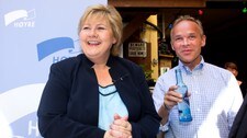 Høyres Erna Solberg og Jan Tore Sanner (Foto: Kallestad, Gorm/SCANPIX) Høyres Erna Solberg og Jan Tore Sanner (Foto: Kallestad, Gorm/SCANPIX)