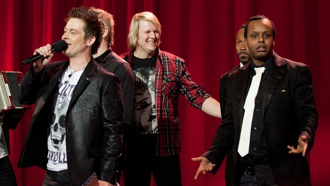 Madcon og Plumbo (NRK) Madcon og Plumbo (NRK)