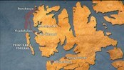 Tore på sporet - Andreas Møkleby - Andreas Møklebys far overvintret på Svalbard. I påsketider dro han og en kamerat ut i åpen båt for å lete etter en savnet fangstmann. Men båten ble tatt av drivisen og ført langt nord på øyene. Her døde de to mennene, som ble funnet side om side i et telt to år senere. Men ved siden av Torgeir Møkleby ligger det to dagbøker. På den måten kan kona og barna følge mannens og farens kamp fra han drar ut til han legger seg ned for å dø. Sammen med Tore reiser Andreas i farens spor på Svalbard.
