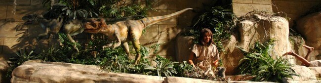 Menneske og dinosaur side om side på Creation Museum i USA (Foto: John Scalzi) Menneske og dinosaur side om side på Creation Museum i USA (Foto: John Scalzi)