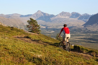 Fra grimsdalen har man godt utsyn mot Rondanes bratte nordside.