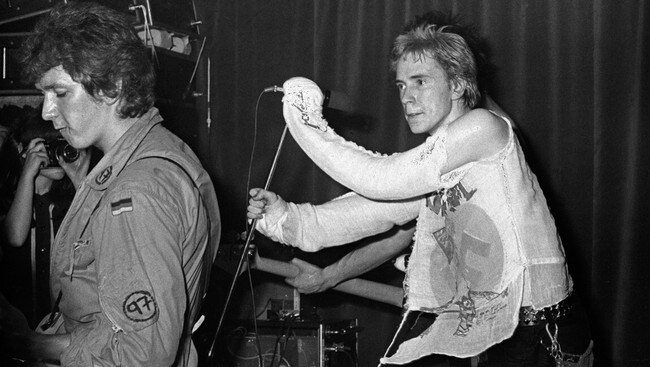 Sex Pistols i Oslo 1977 (Foto: Laurvik, Henrik/SCANPIX) Sex Pistols i Oslo 1977 (Foto: Laurvik, Henrik/SCANPIX)