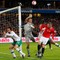 Kjetil Wæhler i duell med Portugal-keeper Eduardo. Kjetil Wæhler i duell med Portugal-keeper Eduardo.