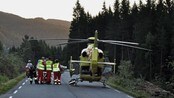 Den skadde ble hentet med helikopter (Foto: John Øystein Berg/NRK) Den skadde ble hentet med helikopter (Foto: John Øystein Berg/NRK)