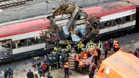 Togbombe i Madrid (Foto: PAUL WHITE/AP) Togbombe i Madrid (Foto: PAUL WHITE/AP)