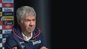 Tøffe diskusjoner - Det har sjelden vært større dillemma rundt uttaket av TO landslagstropper i fotball, enn de som ble tatt ut i dag. U21-trener Tor Ole Skullerud og A-landslagssjef Egil Olsen har hatt tøffe diskusjoner siden januar, om hvem som skal spille hvor i sommer: