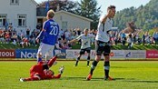 Førde-trenaren fortel om sigeren - Knut Erik Folland fortel om kampen mot Kjelsås på Førde stadion 16. mai. Førde vann 3-0.