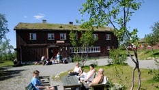 Kaffepause for betjeningen på Nedalshytta